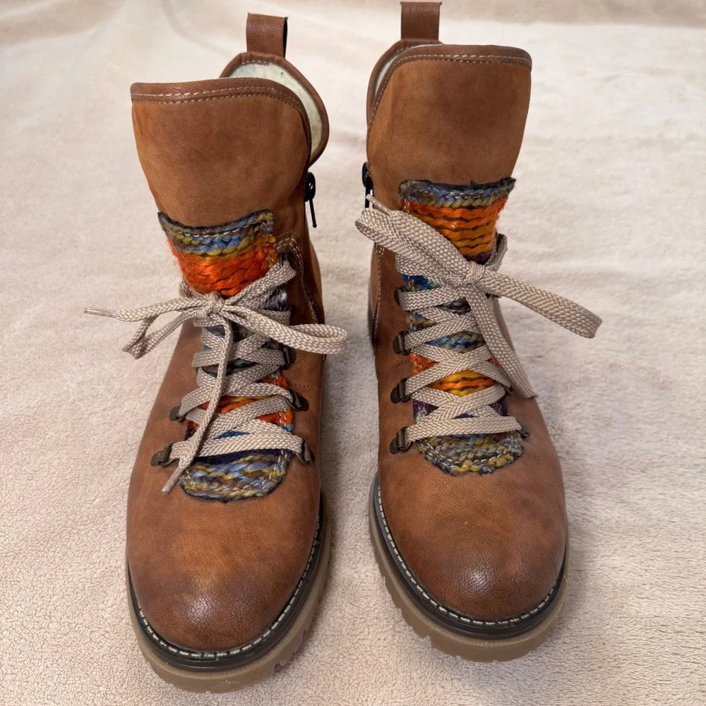 Rieker lace up